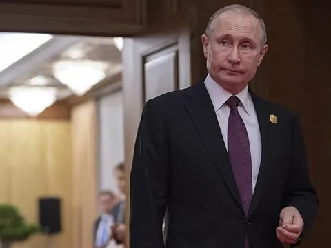 Giá dầu Nga xuống thấp hơn trần giá G7, Điện Kremlin có cần lo lắng?