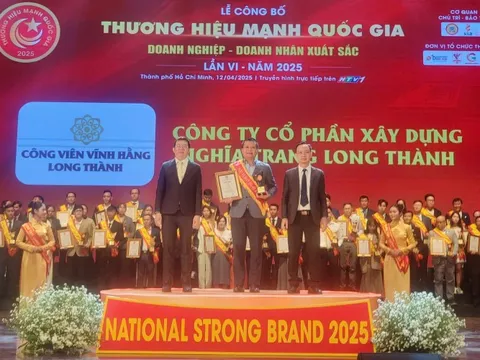 CEO Lê Trung Phong: “Phụng sự từ tâm – Bí quyết để Công viên Vĩnh Hằng Long Thành được vinh danh tại Lễ Thương hiệu Mạnh Quốc gia 2025”